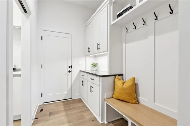 $809,830 | 11463 South Aurora Street, Olathe, KS 66061