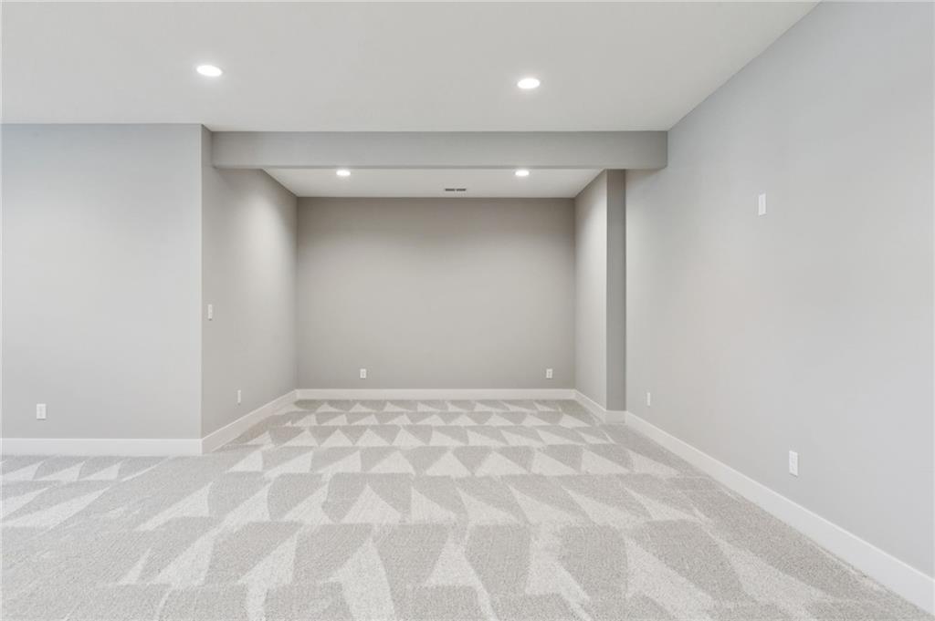 11463 South Aurora Street Olathe, KS 66061 - Photo 35 of 51