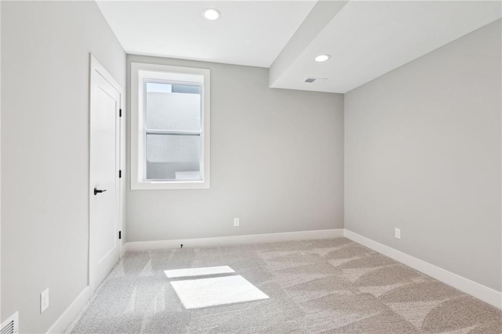 11463 South Aurora Street Olathe, KS 66061 - Photo 44 of 51