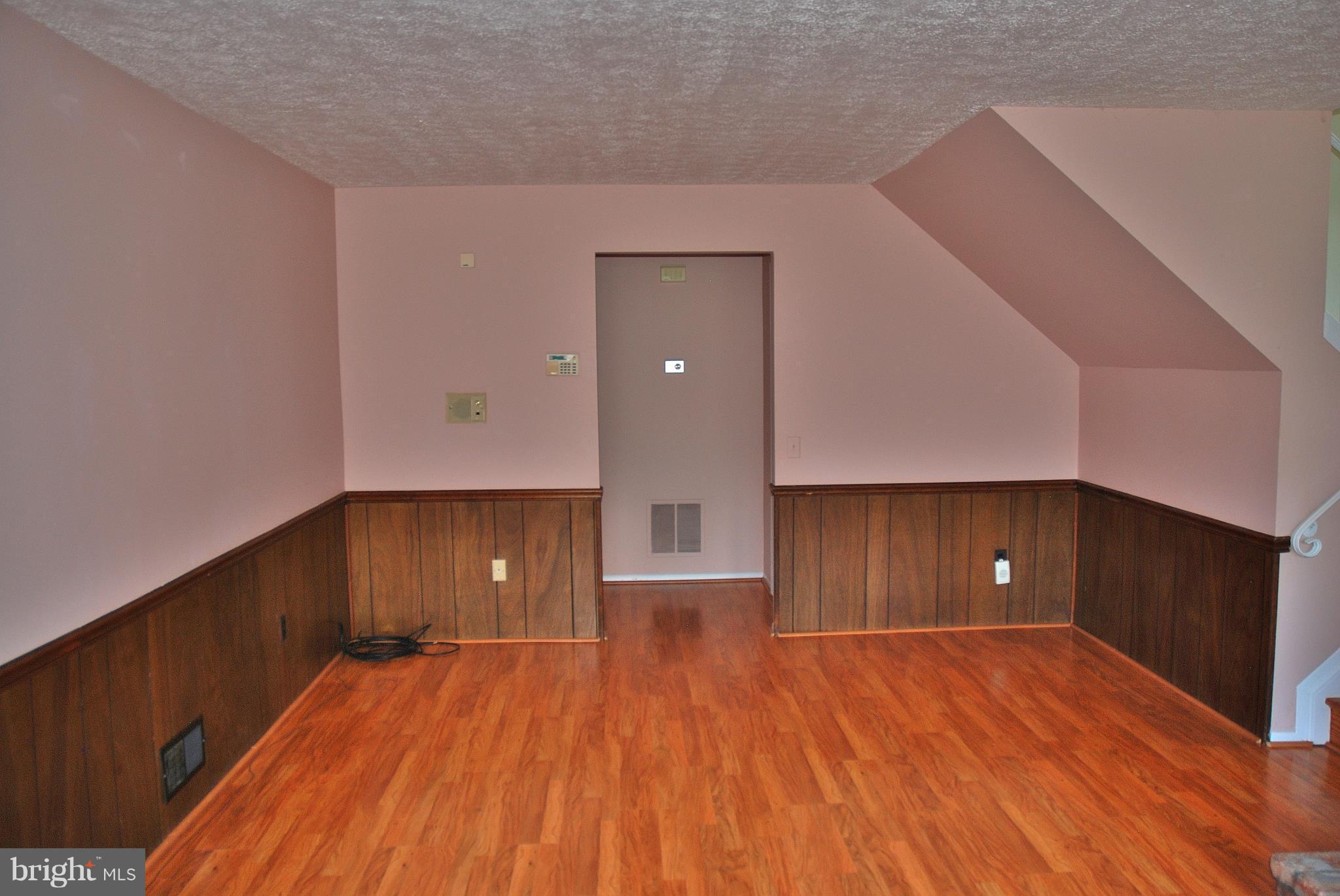 2325 Nees Lane Silver Spring, MD 20905 - Photo 14 of 30 Family Room