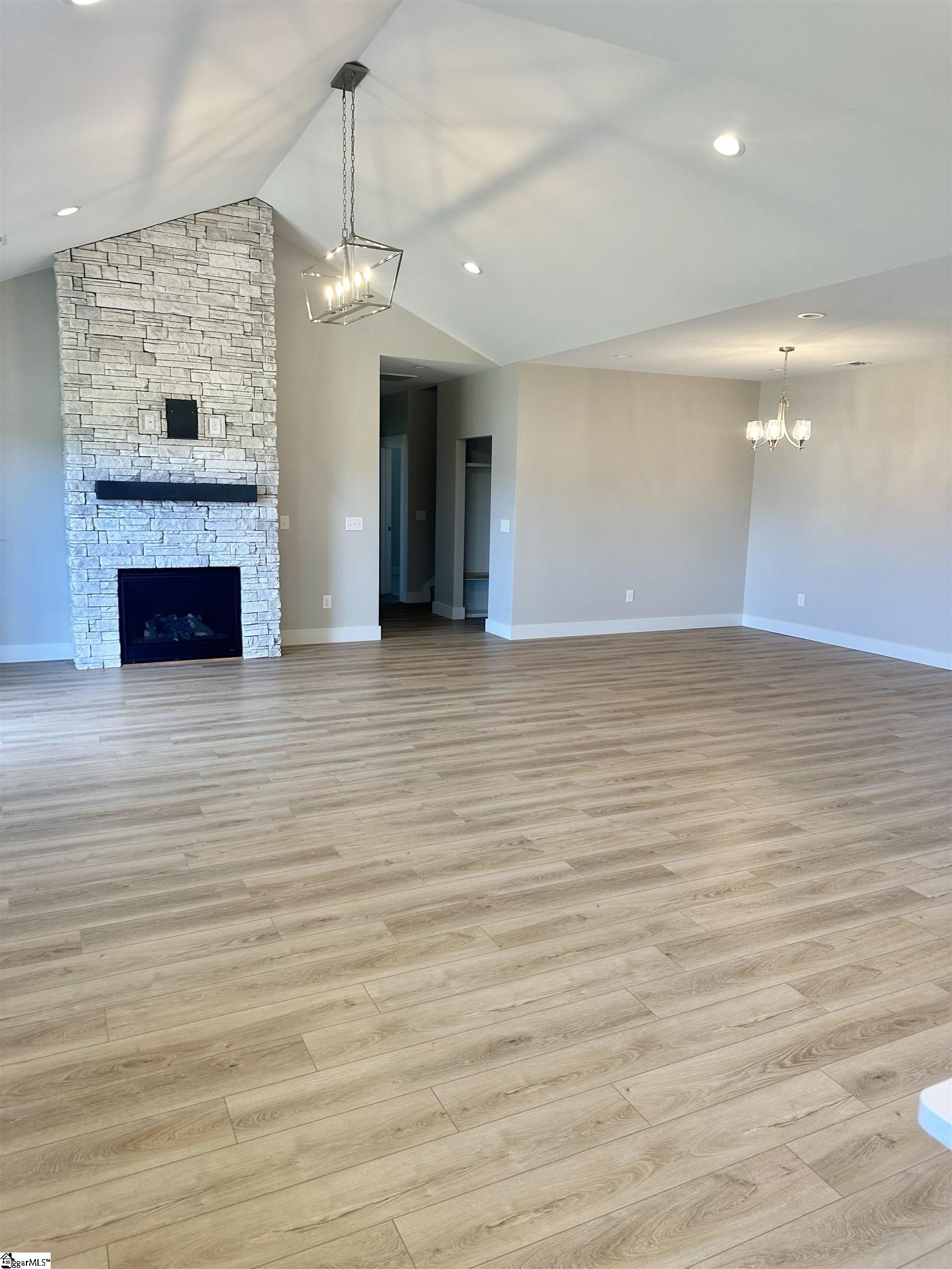 514 Hillview Knoll Lane Greer, SC 29651 - Photo 5 of 18