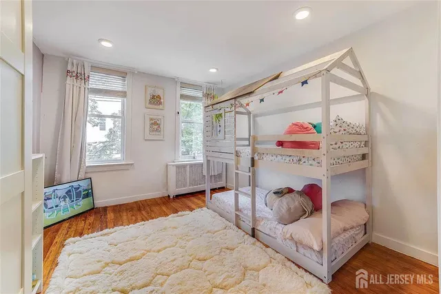 $775,000 | 129 Thorne Street, Jersey City, NJ 07307