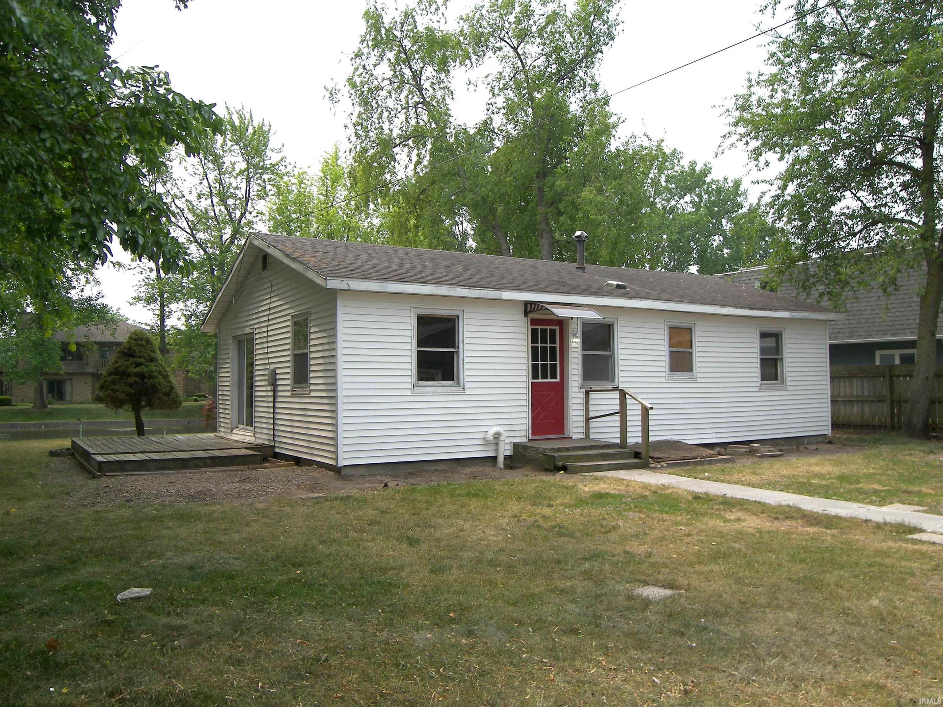 2107 Ball Court Rochester, IN 46975 - Photo 5 of 36