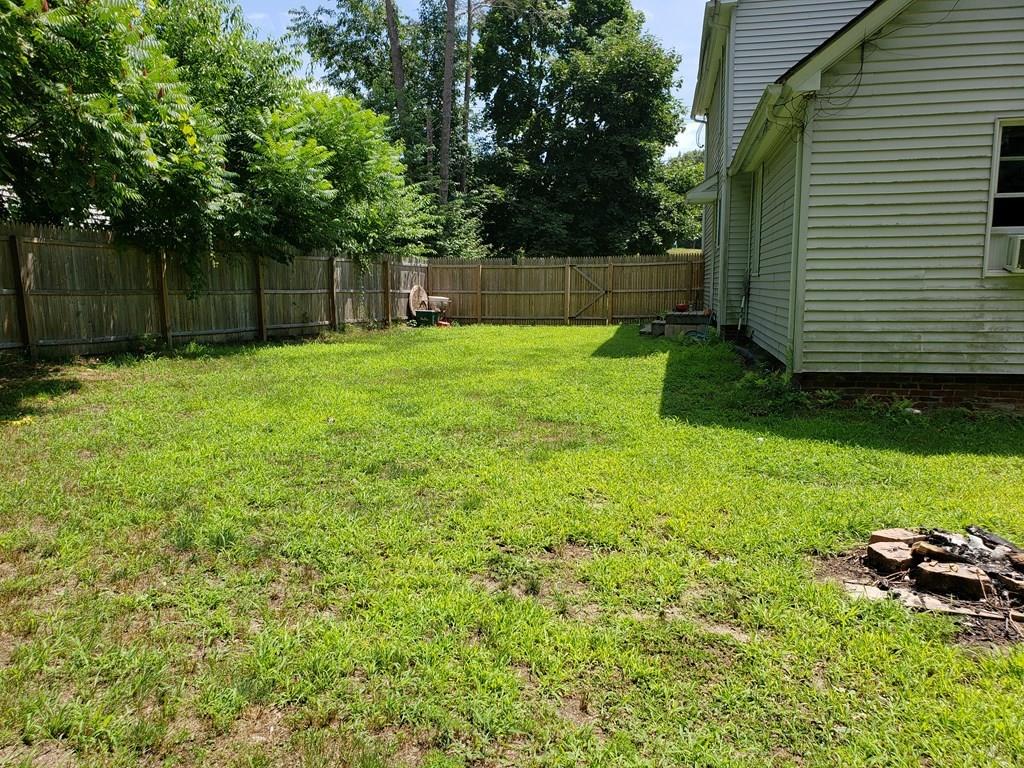 199 Northampton Road Amherst, MA 01002 - Photo 3 of 8 Gallery Image 3