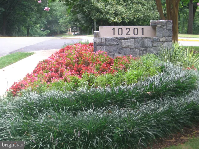 $1,500 | 10201 Grosvenor Place, Unit 1423, Rockville, MD 20852