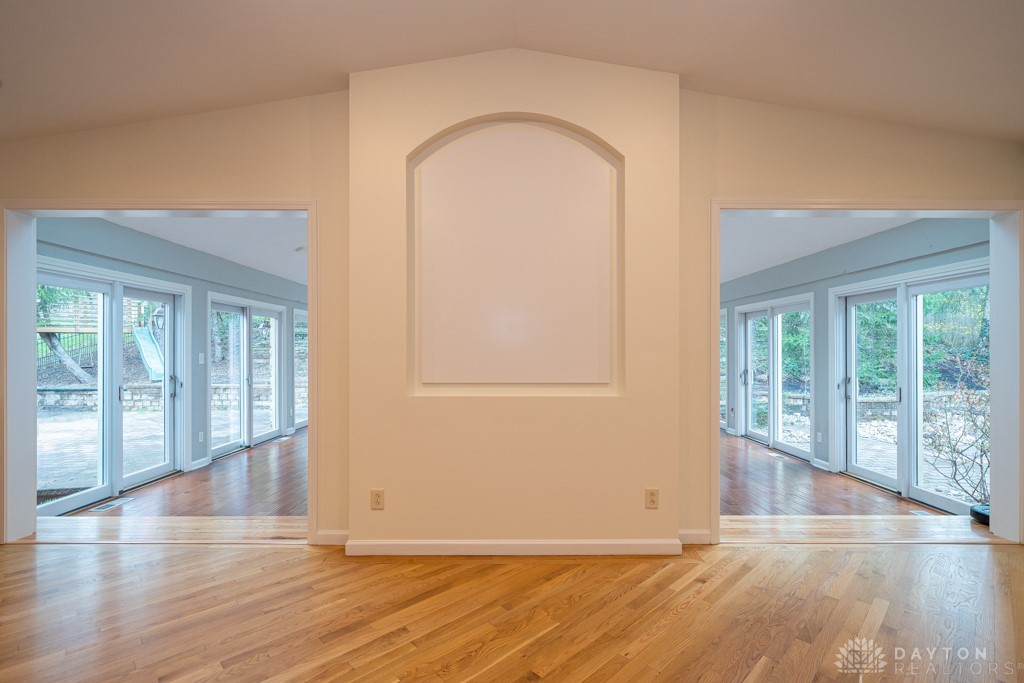 1350 Runnymede Road Oakwood, OH 45419 - Photo 12 of 100