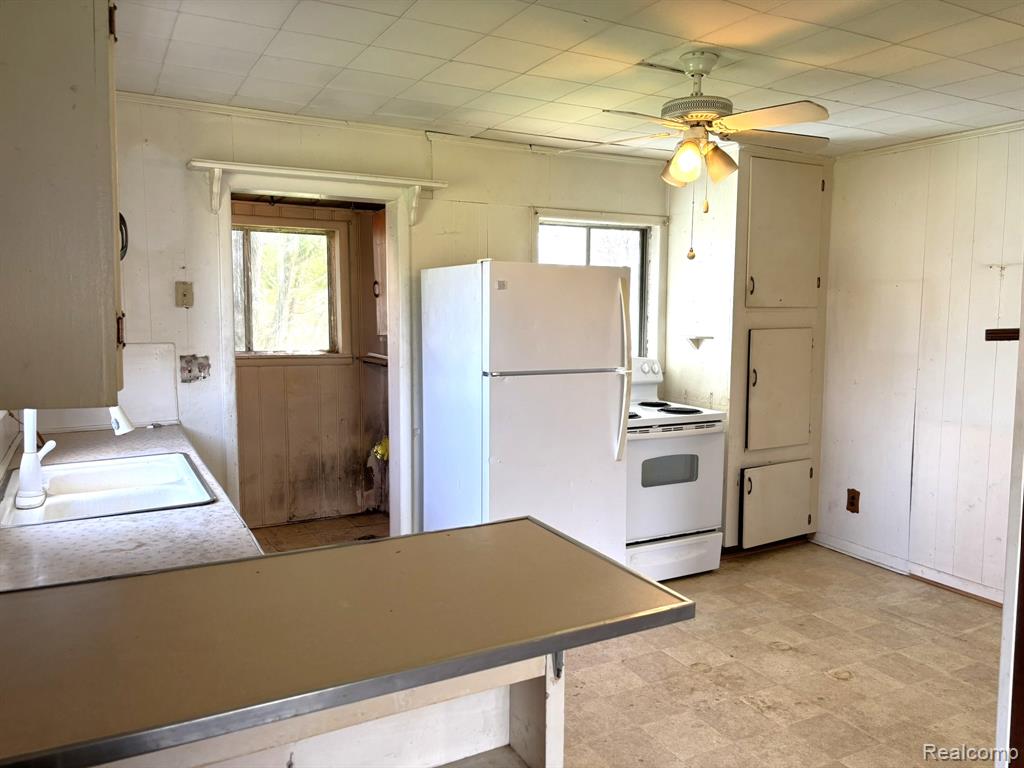 4490 Peppermill Road Attica, MI 48412 - Photo 4 of 18