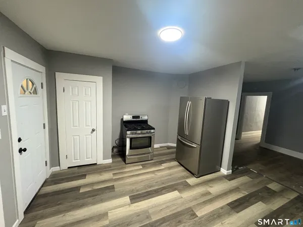 $2,000 | 89 Birch Street, Manchester, CT 06040