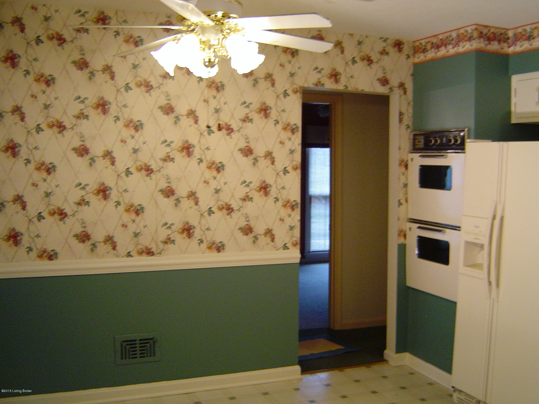 4106 Cottagehill Road Louisville, KY 40299 - Photo 12 of 24 DSC03488