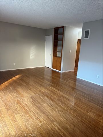 $2,450 | 1755 North Berendo Street, Unit 7, Los Angeles, CA 90027