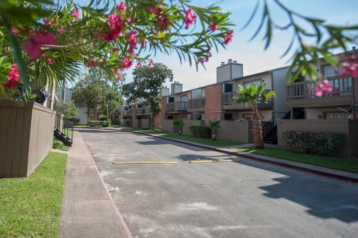 6001 Reims Road, Unit 908 Houston, TX 77036 - Photo 25 of 26