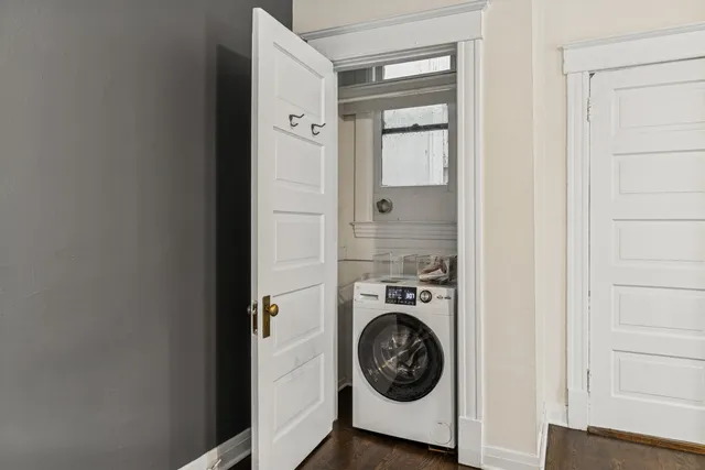 $3,600 | 2159 North Seminary Avenue, Unit B, Chicago, IL 60614