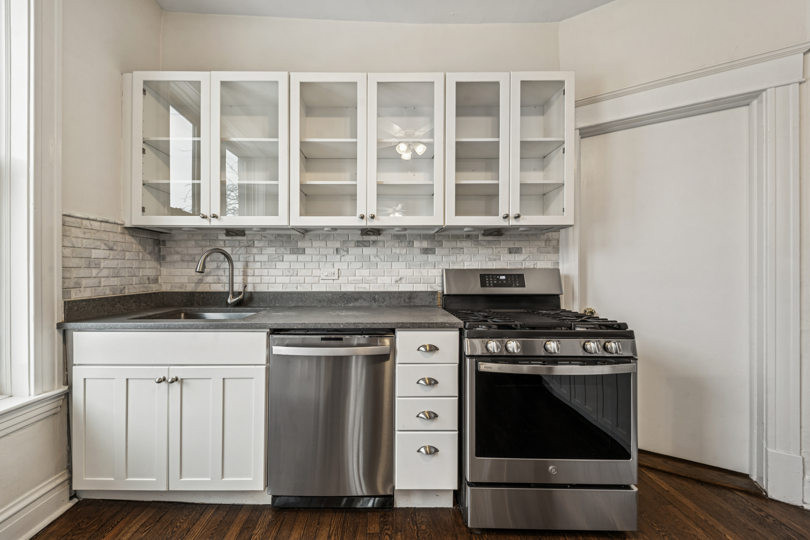 2159 North Seminary Avenue, Unit B Chicago, IL 60614 - Photo 4 of 19