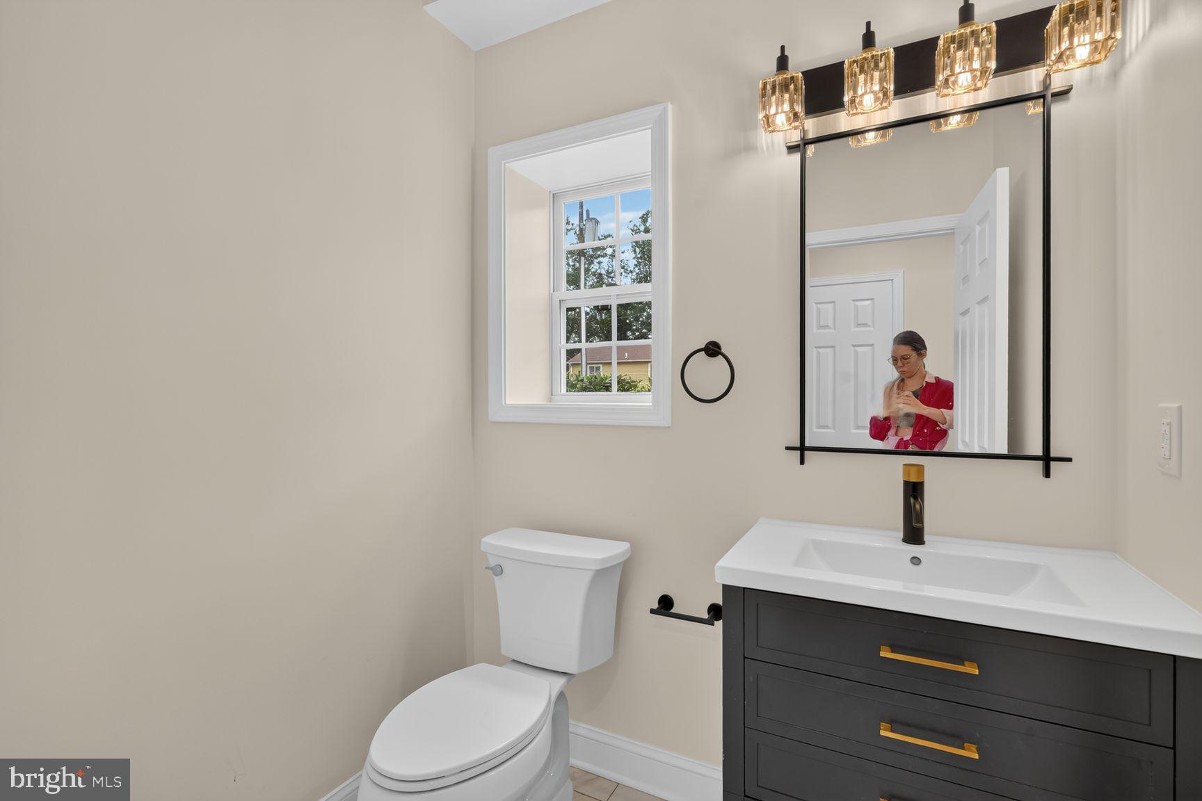 7304 Dickenson Street Springfield, VA 22150 - Photo 15 of 51 Main Level Powder Room