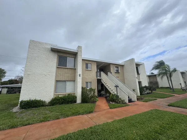 $1,600 | 1310 Northeast 14th Court, Unit K19, Jensen Beach, FL 34957