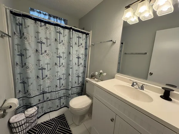 $1,600 | 1310 Northeast 14th Court, Unit K19, Jensen Beach, FL 34957