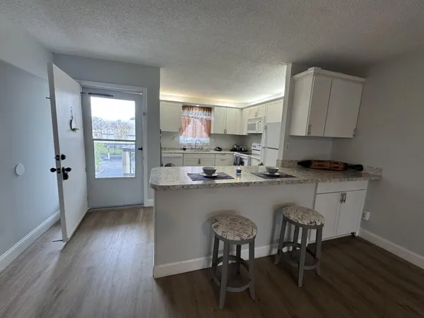 $1,600 | 1310 Northeast 14th Court, Unit K19, Jensen Beach, FL 34957