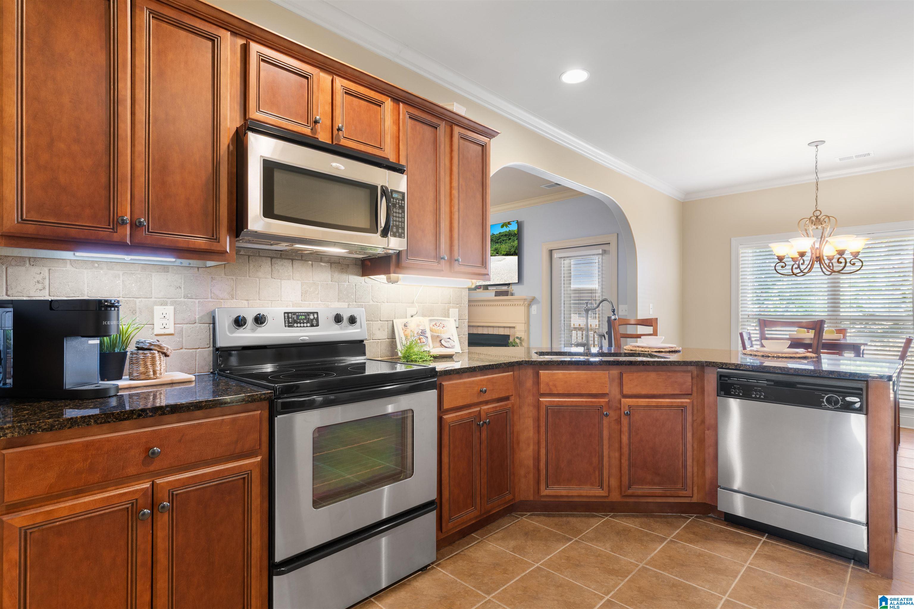 452 Heathersage Road Alabaster, AL 35114 - Photo 15 of 53