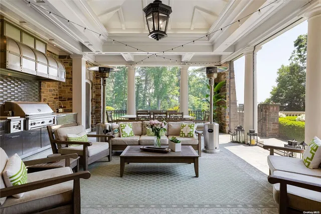 $28,000,000 | 6 Spring Hill Lane, Old Westbury, NY 11568