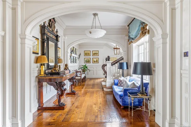 $28,000,000 | 6 Spring Hill Lane, Old Westbury, NY 11568