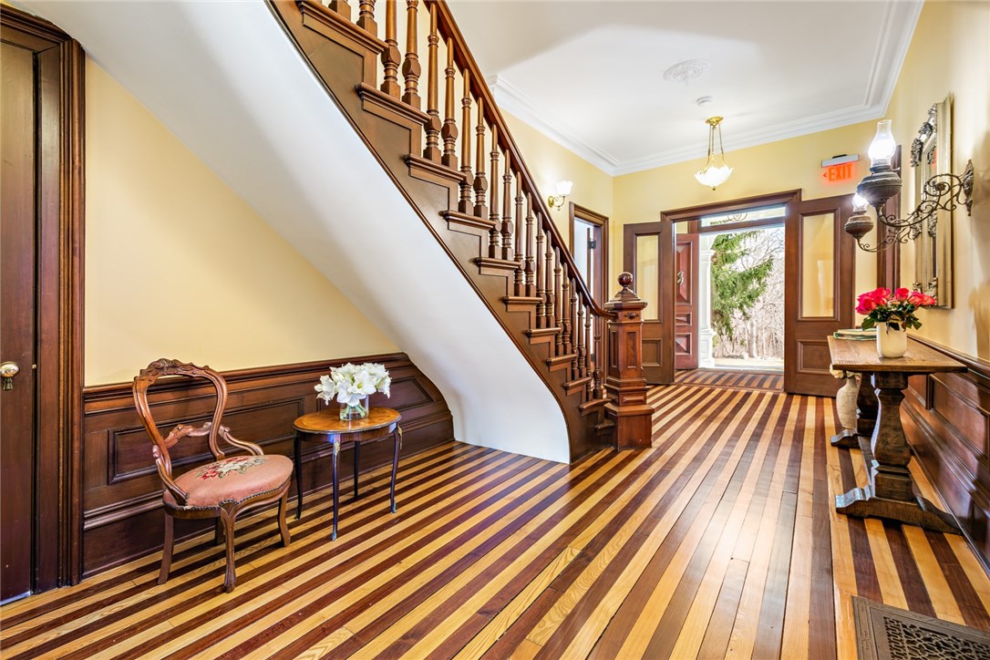 285 Stone Church Road Tiverton, RI 02878 - Photo 8 of 40
