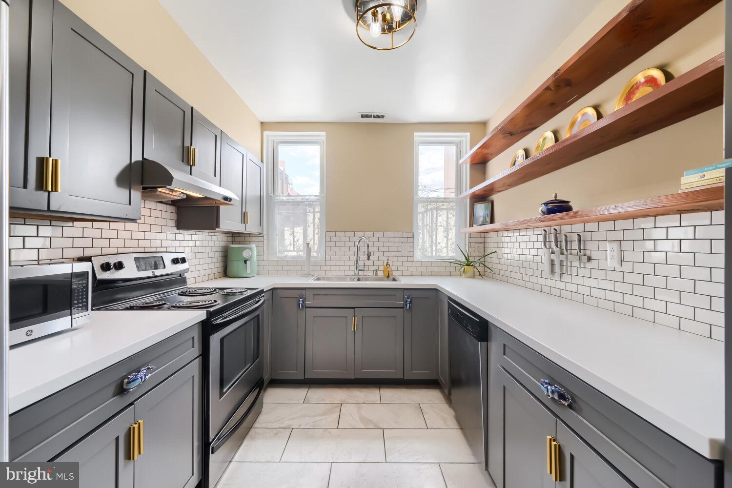 11 West Biddle Street, Unit 11B Baltimore, MD 21201 - Photo 12 of 17