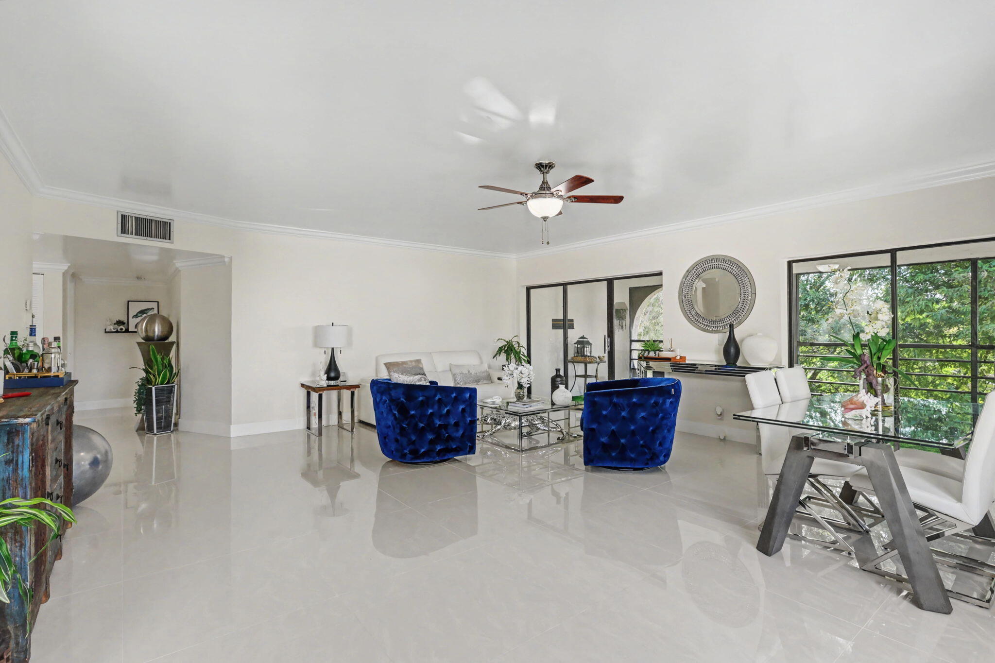 6328 Longboat Lane West, Unit 403 Boca Raton, FL 33433 - Photo 4 of 16 6-web-or-mls-0E2A1976 (1)