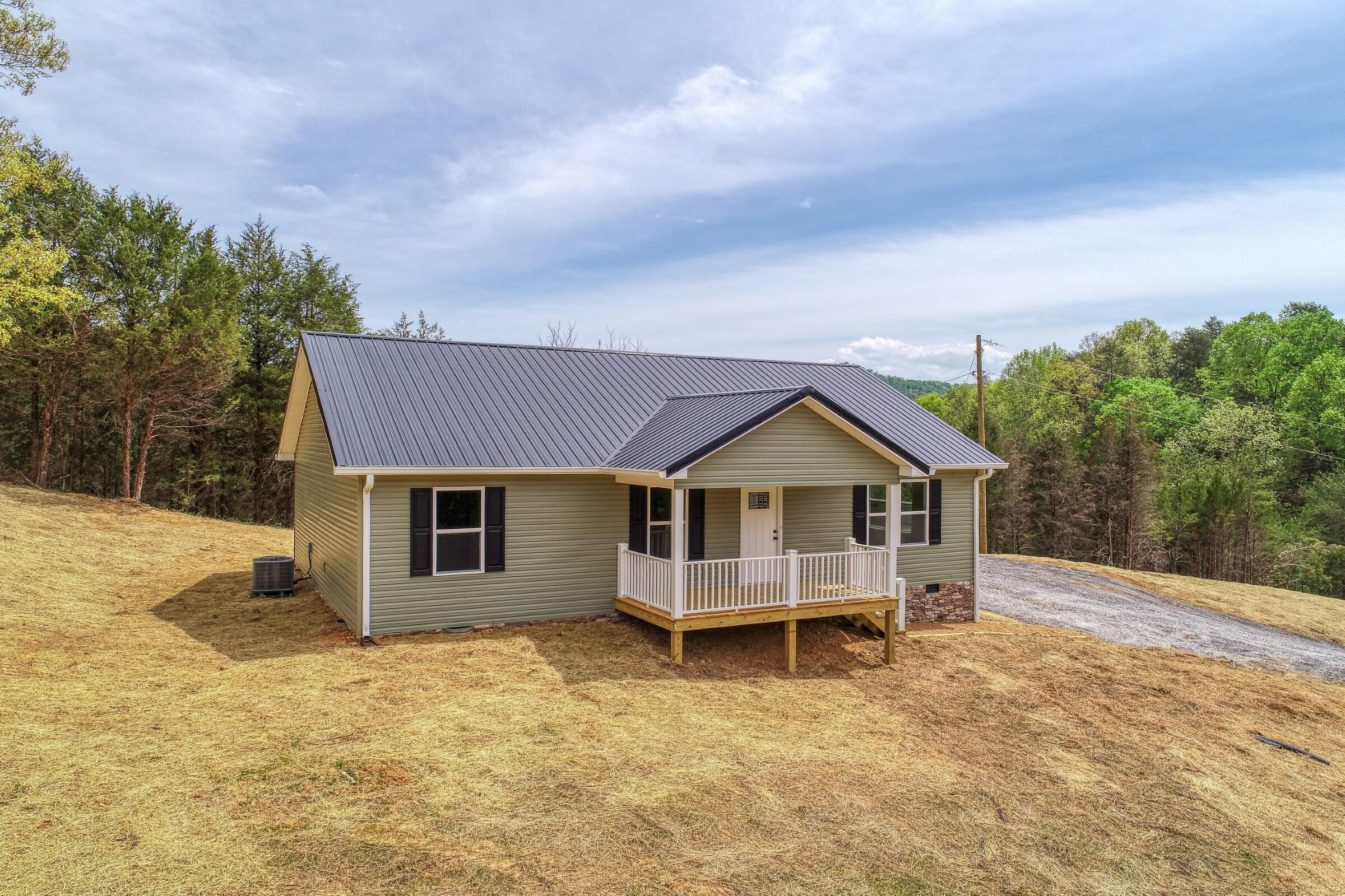 204 Foster Road Rogersville, TN 37857 - Photo 3 of 72 Webb. 204 Foster Rd. Rog FULL RESa (3 o