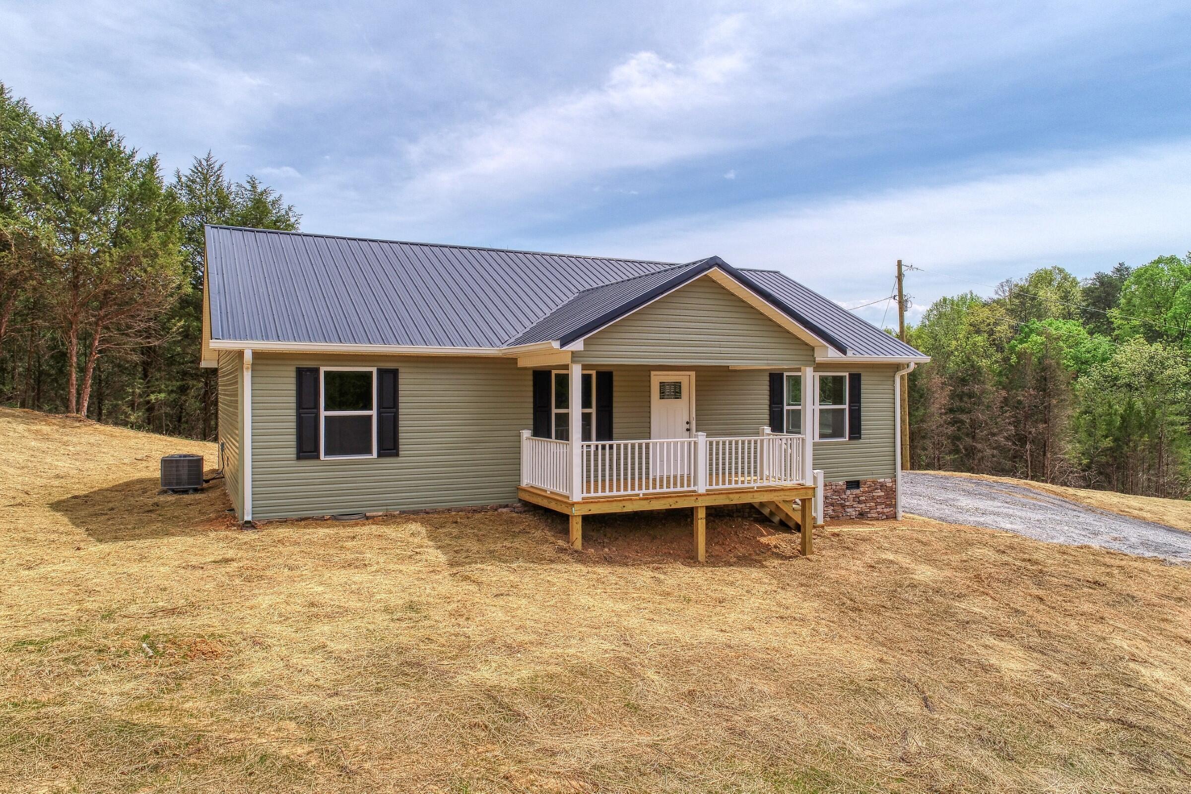 204 Foster Road Rogersville, TN 37857 - Photo 4 of 72 Webb. 204 Foster Rd. Rog FULL RESa (4 o