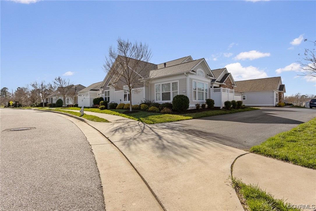12136 Blossom Point Road Chester, VA 23831 - Photo 33 of 41 Gallery Image 33