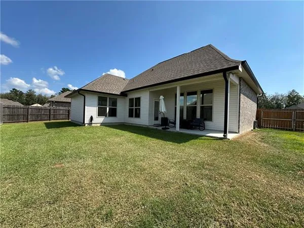 $2,200 | 44243 Kendalwood Drive, Hammond, LA 70403