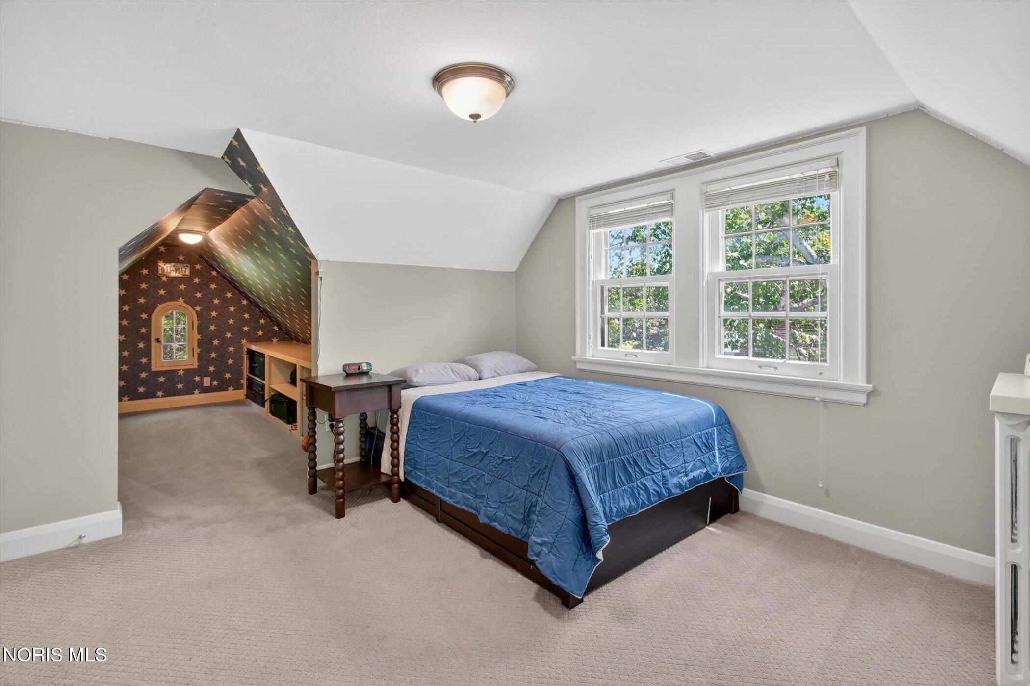 2151 Hawthorne Road Toledo, OH 43606 - Photo 9 of 41 Gallery Image 9