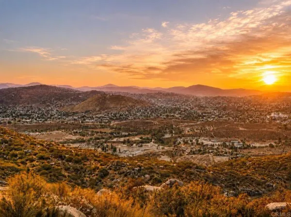 $899,000 | 31322 1/2 Highway 94, Campo, CA 91906