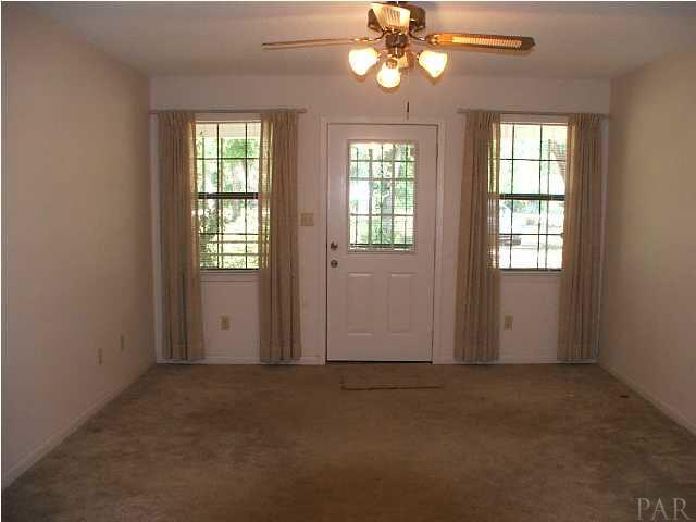 6317 Rice Street Milton, FL 32583 - Photo 2 of 14 Living Room