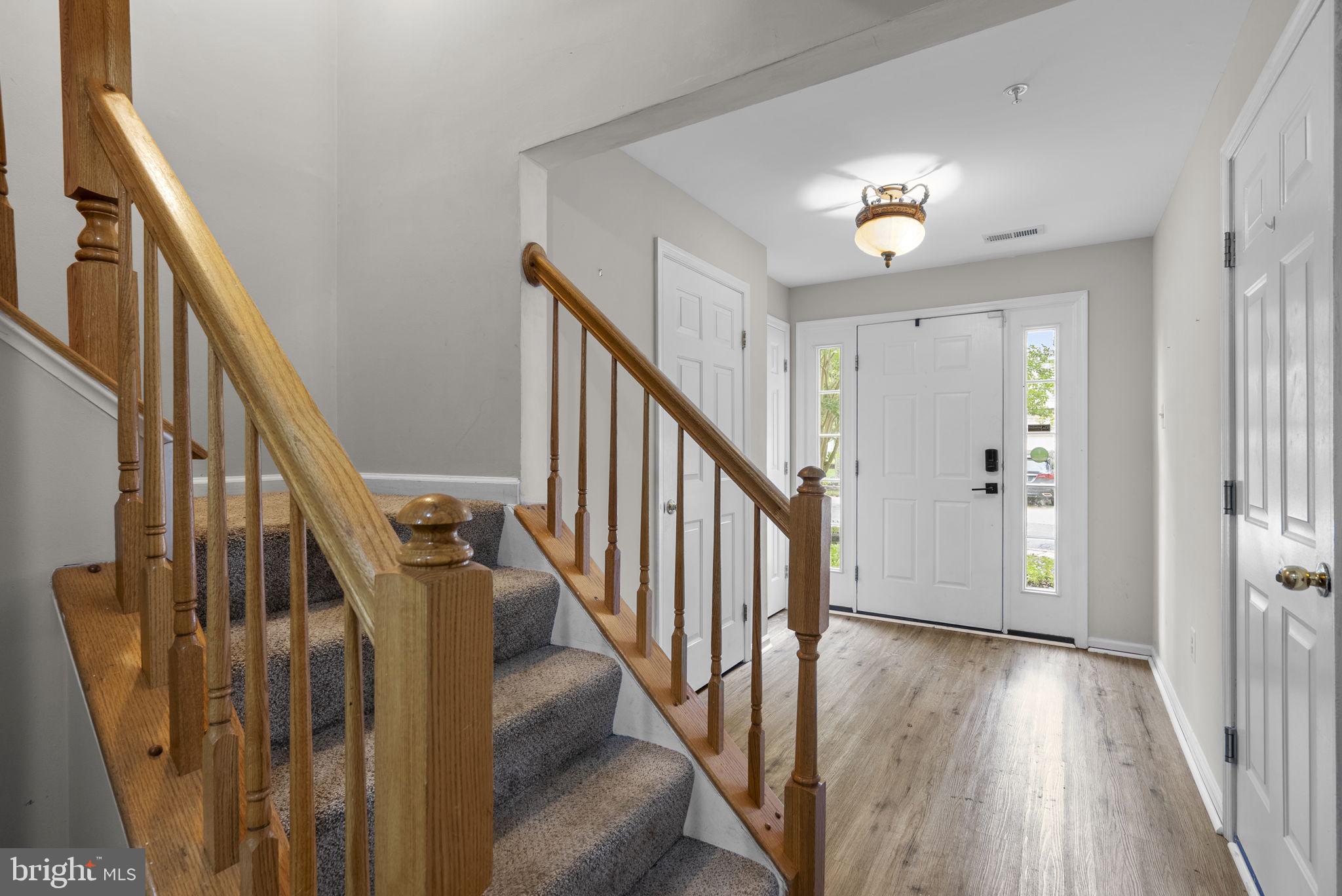 4642 Ripley Manor Terrace Olney, MD 20832 - Photo 4 of 43 Foyer
