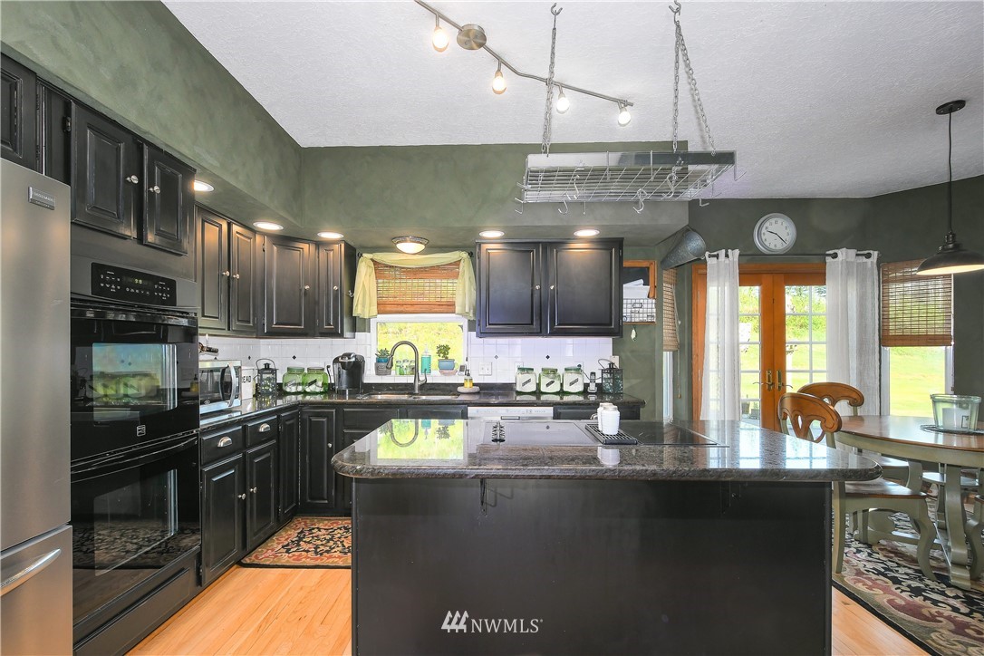 141 Sunny Basin Road Castle Rock, WA 98611 - Photo 13 of 40 Gallery Image 13