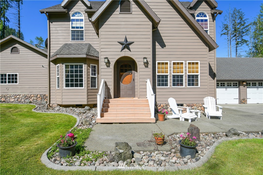 141 Sunny Basin Road Castle Rock, WA 98611 - Photo 3 of 40 Gallery Image 3