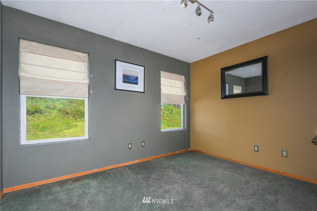 141 Sunny Basin Road Castle Rock, WA 98611 - Photo 25 of 40 Gallery Image 25