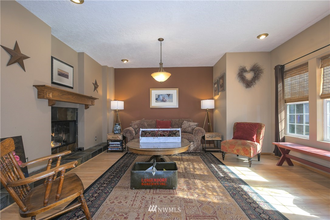 141 Sunny Basin Road Castle Rock, WA 98611 - Photo 6 of 40 Gallery Image 6