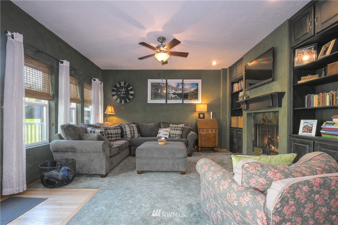 141 Sunny Basin Road Castle Rock, WA 98611 - Photo 9 of 40 Gallery Image 9