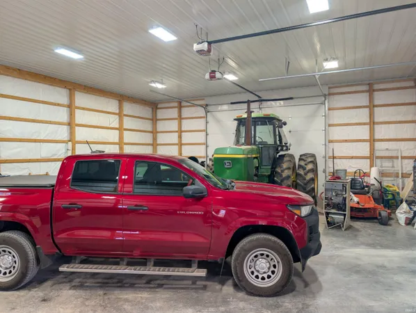 $1,250,000 | 2810 East Old Us 50, Bedford, IN 47421