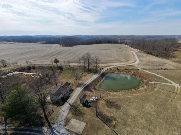 $1,250,000 | 2810 East Old Us 50, Bedford, IN 47421