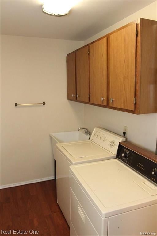 1870 Burning Bush Court Rochester Hills, MI 48309 - Photo 20 of 27