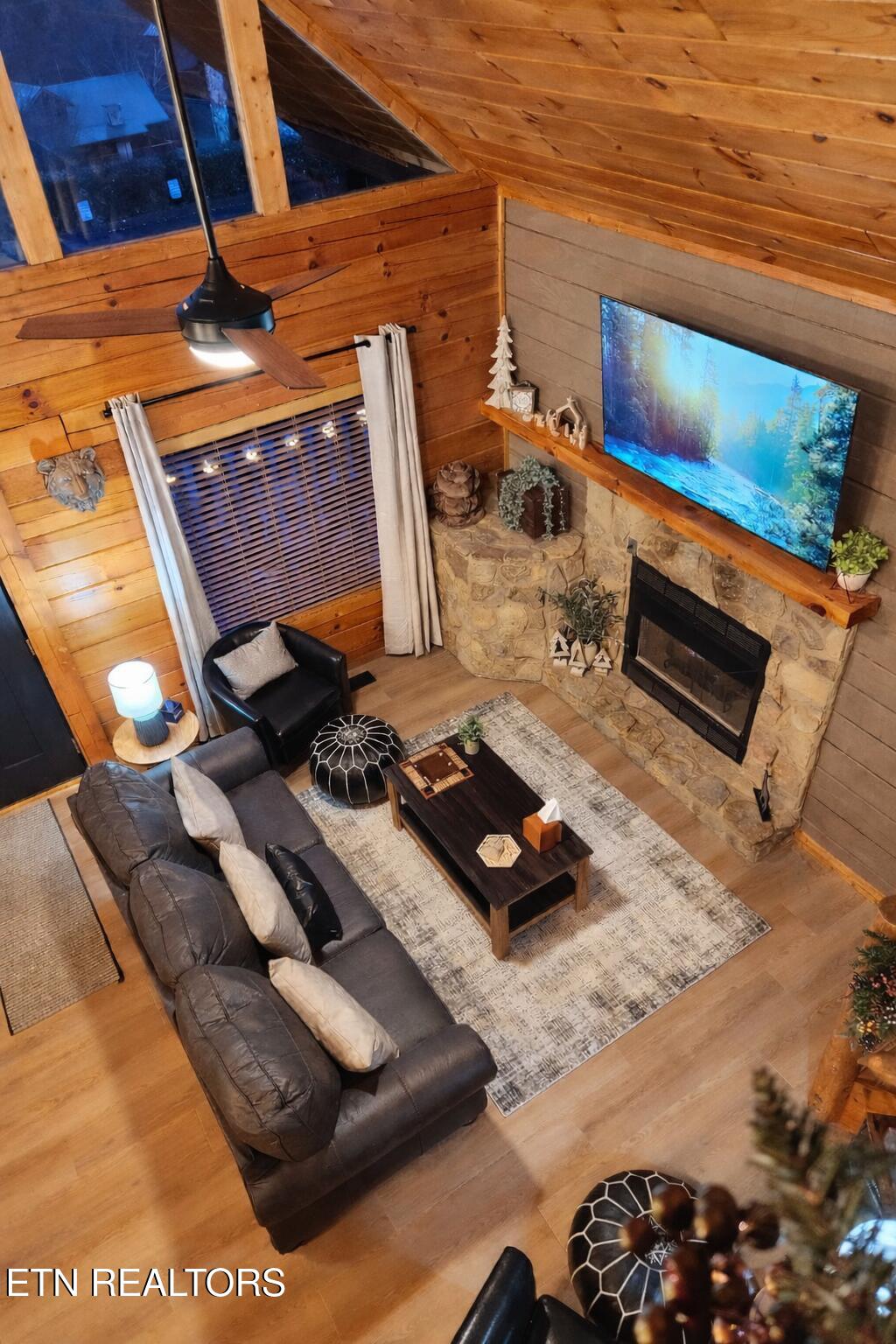 1644 Little Cabin Loop Sevierville, TN 37862 - Photo 4 of 30 1000038773