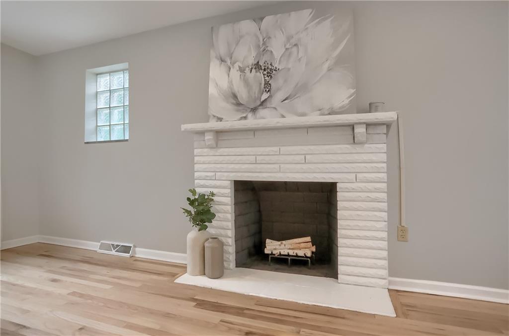 140 Jacks Run Road Pittsburgh, PA 15214 - Photo 4 of 46 Gallery Image 4