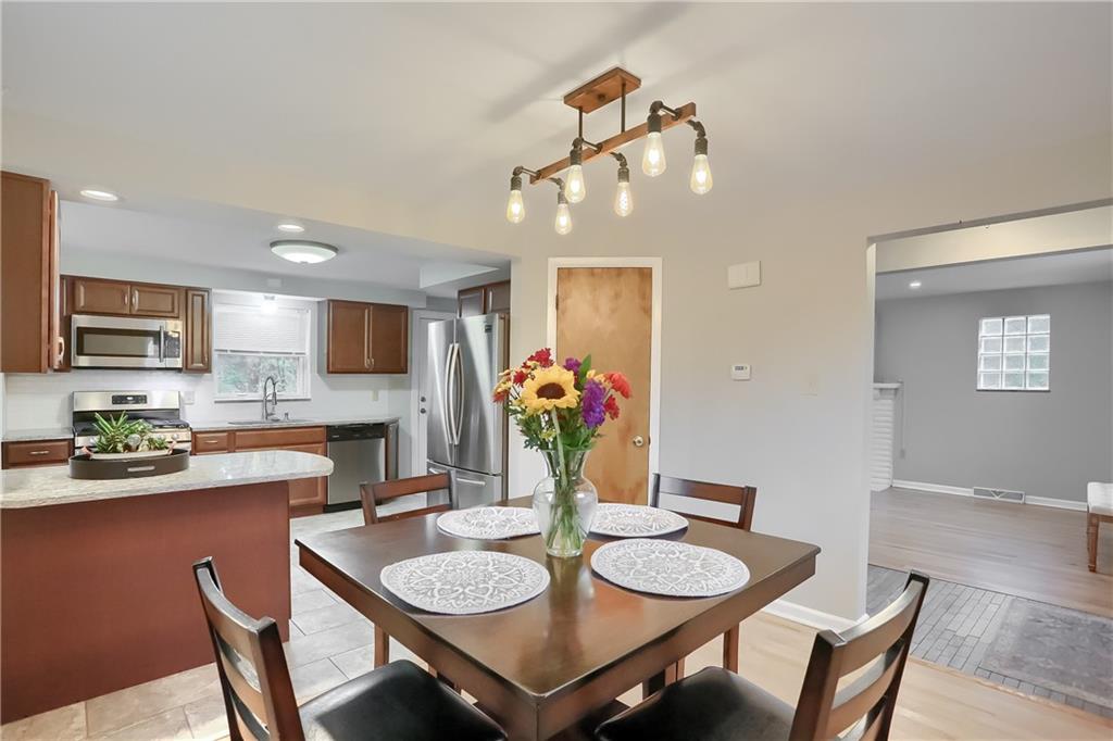 140 Jacks Run Road Pittsburgh, PA 15214 - Photo 8 of 46 Gallery Image 8