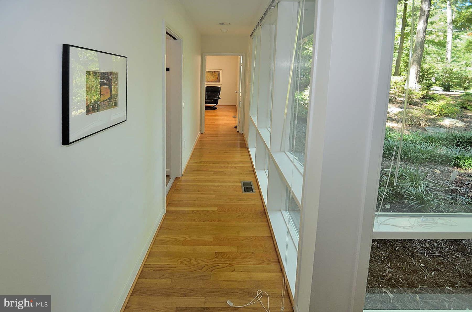 7217 Stafford Road Alexandria, VA 22307 - Photo 12 of 29 Hallway
