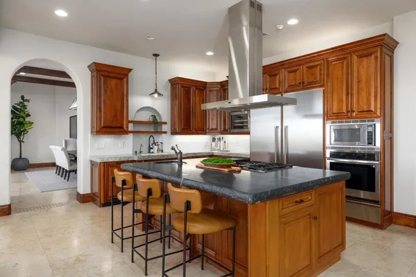 $5,999,000 | 8136 Entrada De Luz East, San Diego, CA 92127