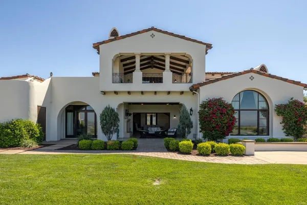$5,999,000 | 8136 Entrada De Luz East, San Diego, CA 92127