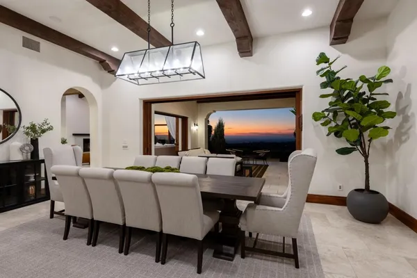 $5,999,000 | 8136 Entrada De Luz East, San Diego, CA 92127
